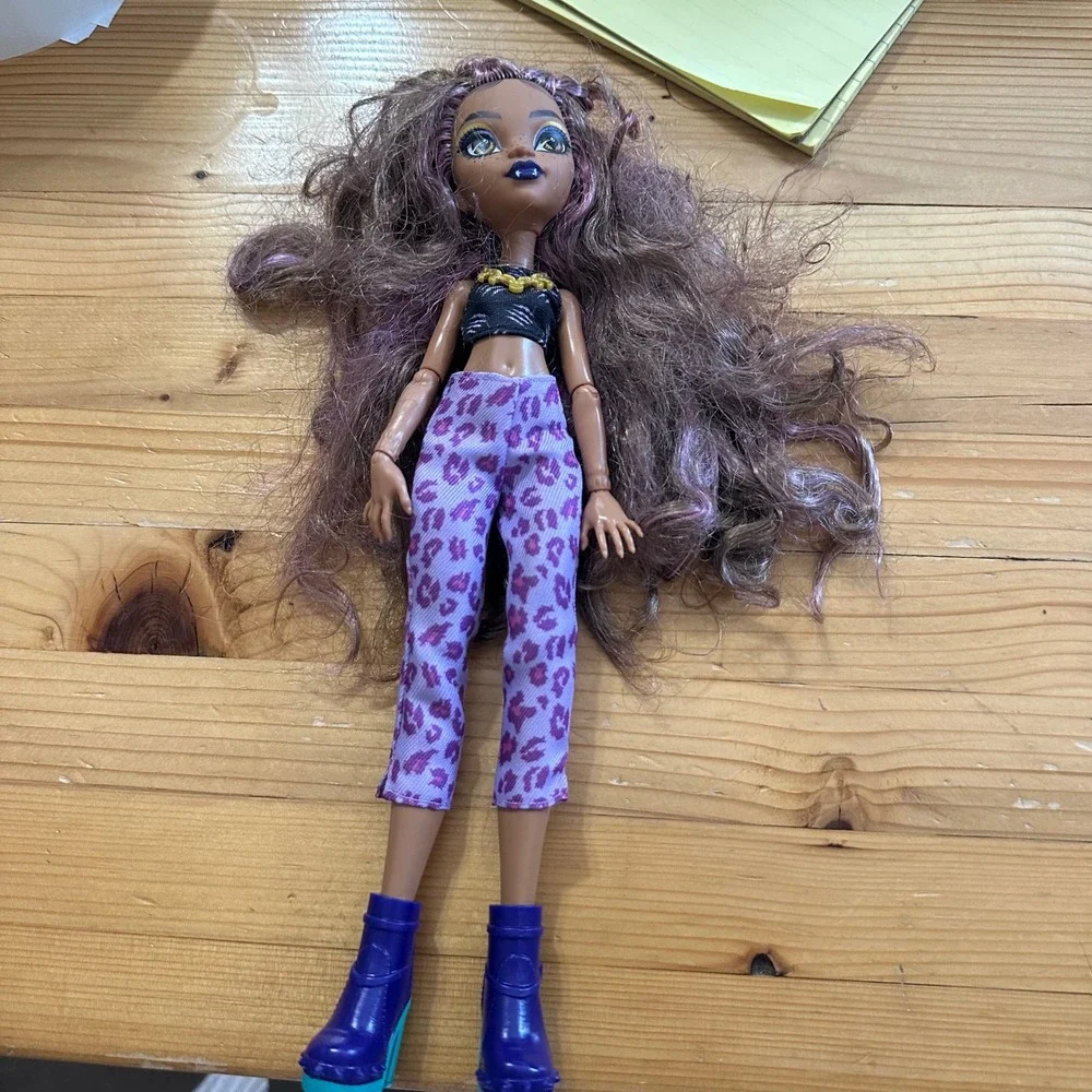 Monster High Clawdeen Wolf G3 Doll Purple Leopard Pants Purple Boots Gen 3